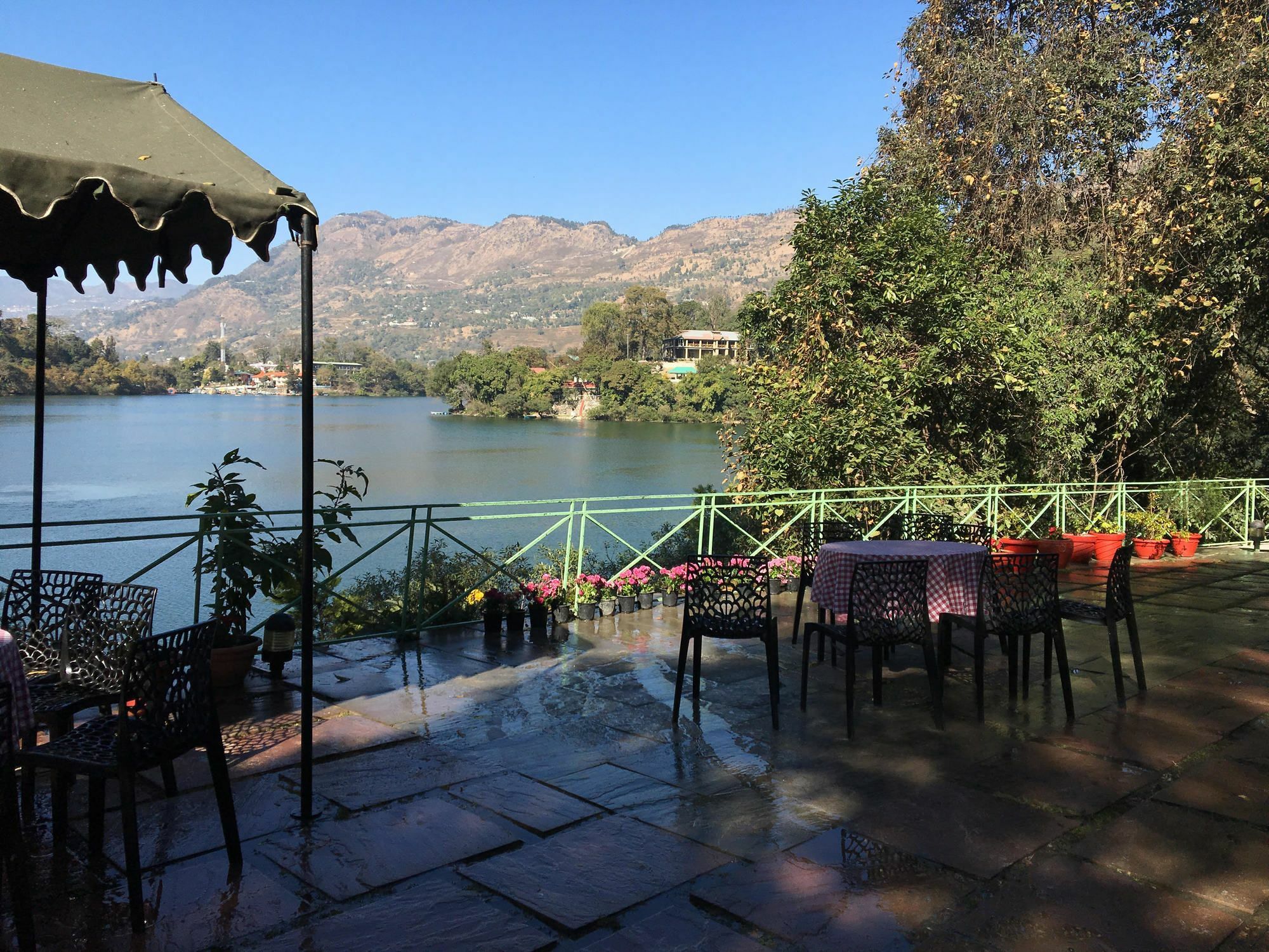 Latitude 29 By The Lake Resort Naukuchiatal エクステリア 写真